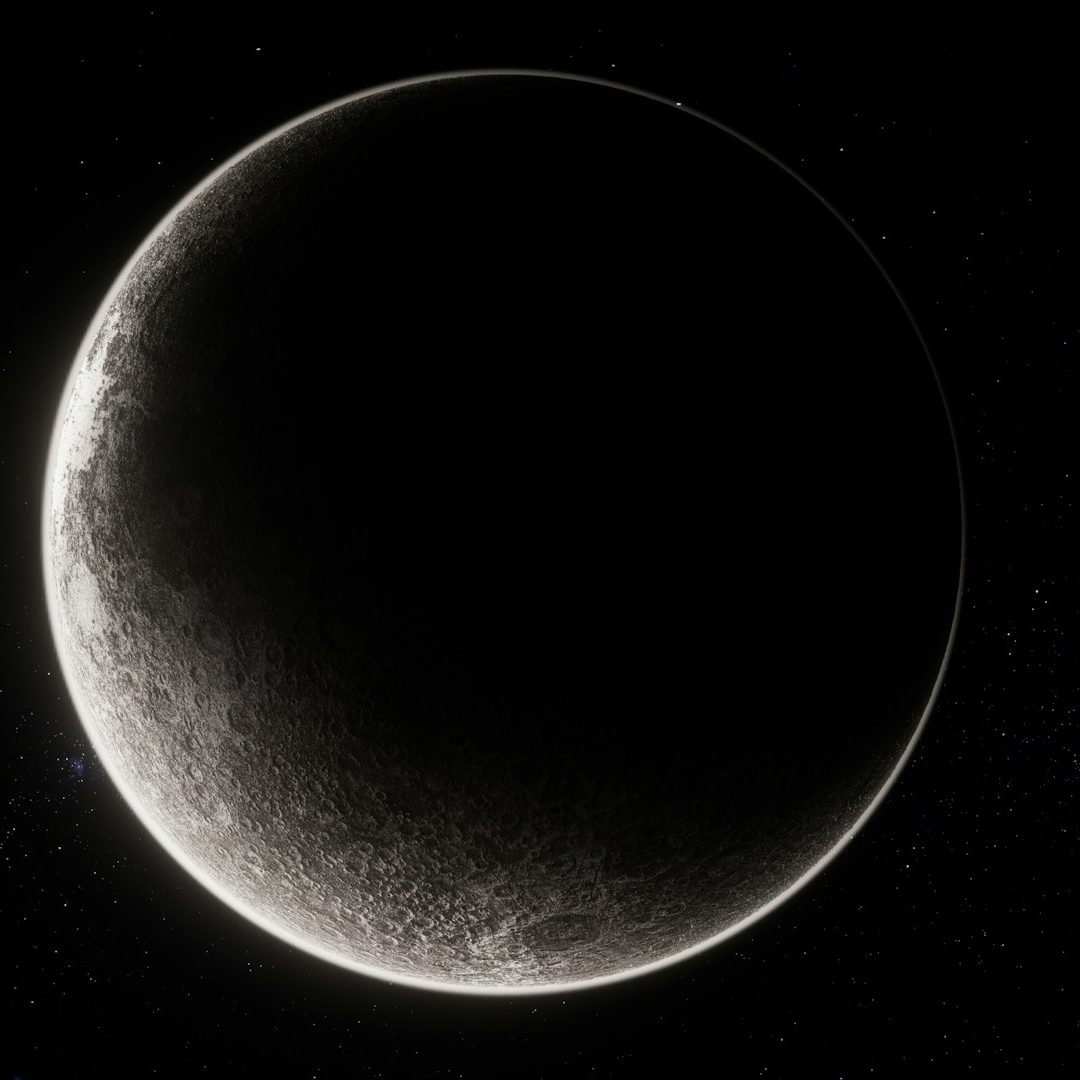 Panneaux de signalisation multilingues avec des noms de commerces et de plats.